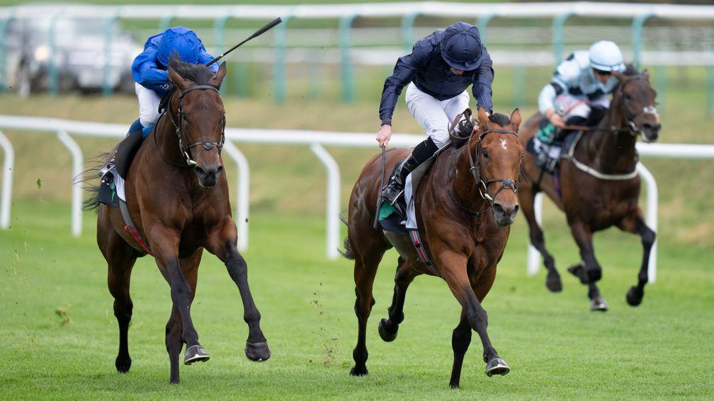 United Nations (centre) holds off favourite Walk Of Stars to land the Listed contest at Lingfield
