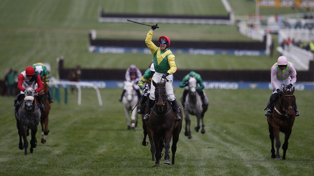 Golden moment: Robbie Power celebrates his festival victory on Sizing John