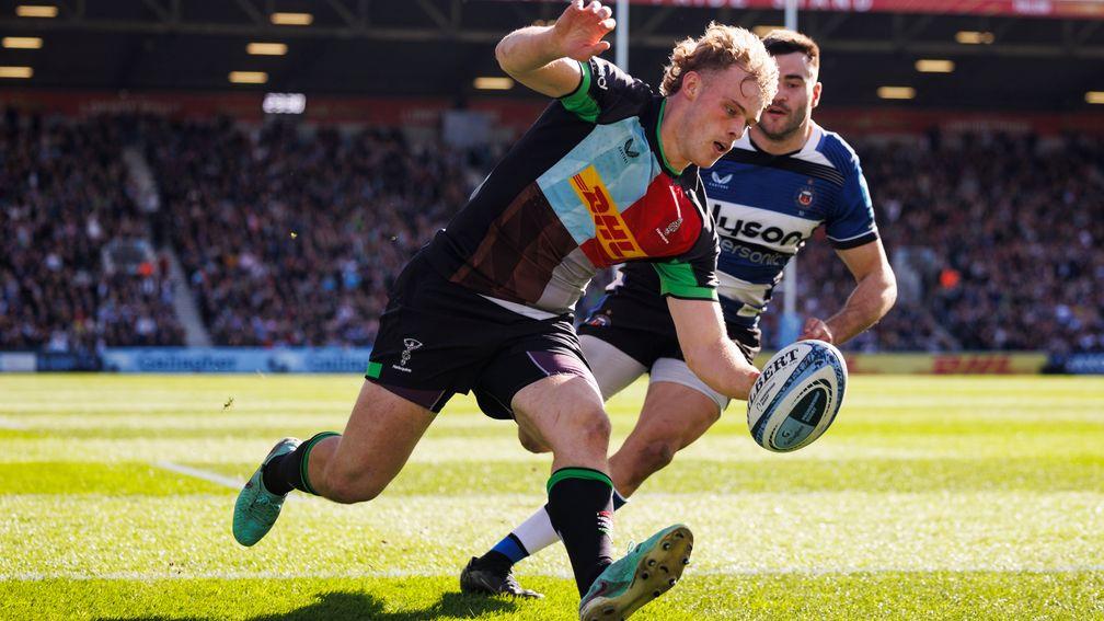 Harlequins' Louis Lynagh scores his side's third try against Bath
