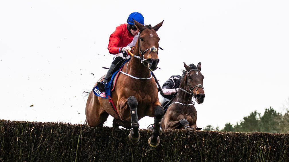 Envoi Allen and Jack Kennedy on their way to an easy victory in the Killiney Novice Chase at Punchestown