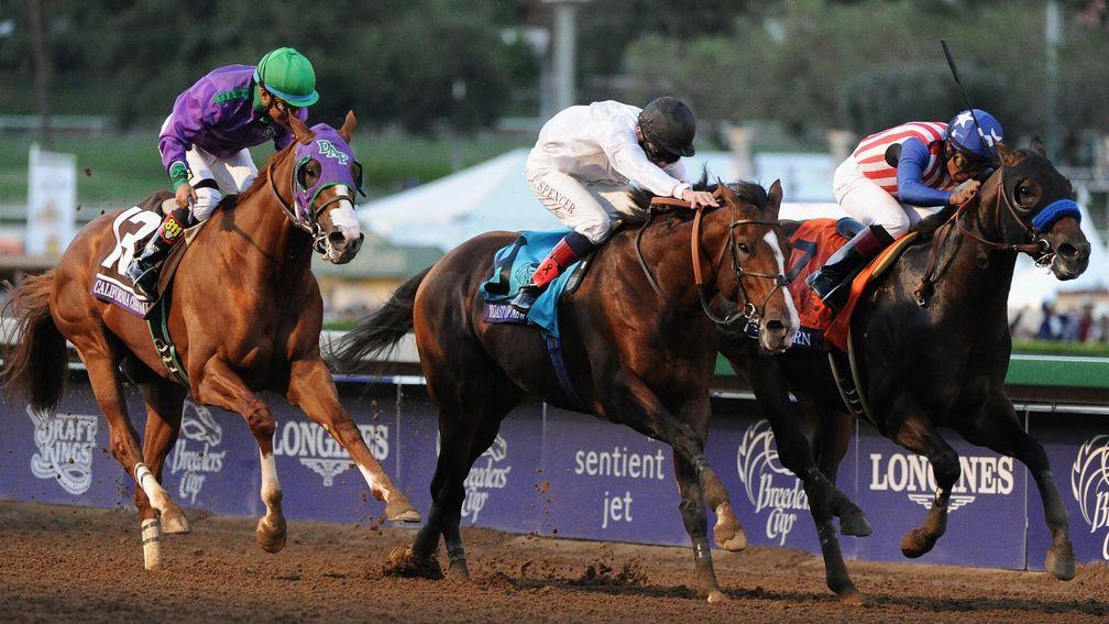 Toast Of New York (black cap) and Jamie Spencer are just edged out by Bayern (far side) in the 2014 Breeders' Cup Classic with California Chrome (left) third