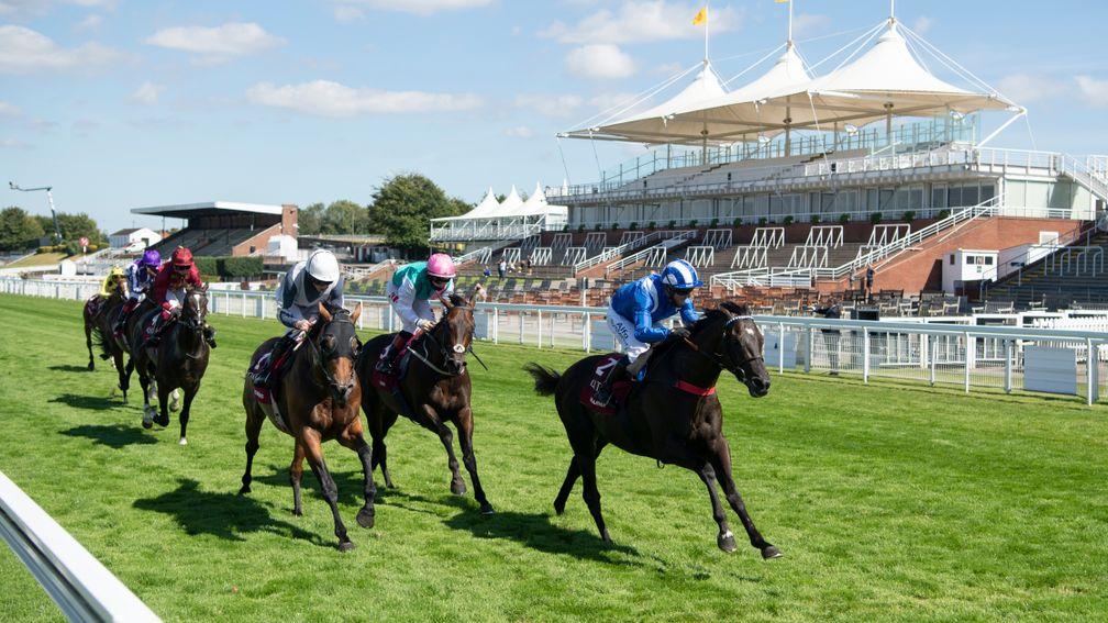 Mohaather sees off Circus Maximus and Siskin at Goodwood