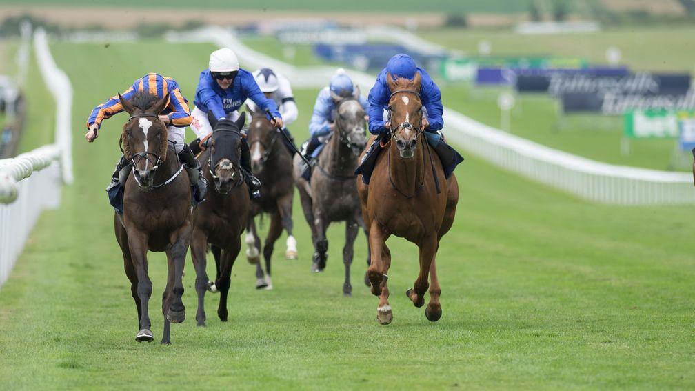 Wuheida (right) runs well behind Roly Poly at Newmarket