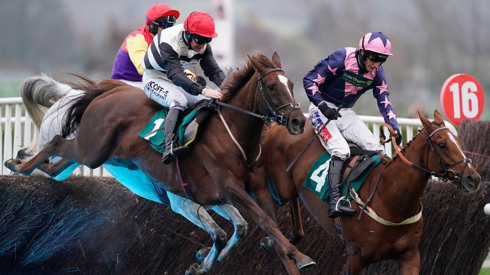 CHELTENHAM, ENGLAND - NOVEMBER 16: Mark Grant riding Count Meribel (red cap) clear the last to win The Steel Plate And Sections Novices' Chase at Cheltenham Racecourse on November 16, 2018 in Cheltenham, England. (Photo by Alan Crowhurst/Getty Images)