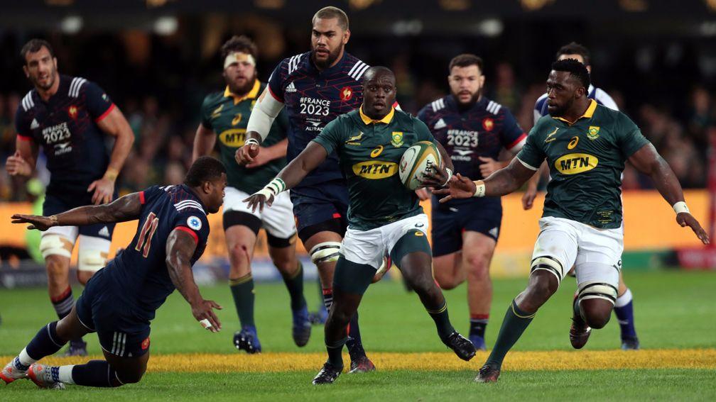 Raymond Rhule breaks for South Africa in the second Test against France