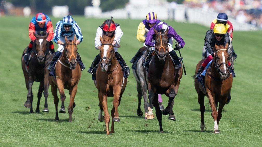 Kyprios (Ryan Moore,3rd from left) wins the Gold CupRoyal Ascot 16.6.22 Pic: Edward Whitaker