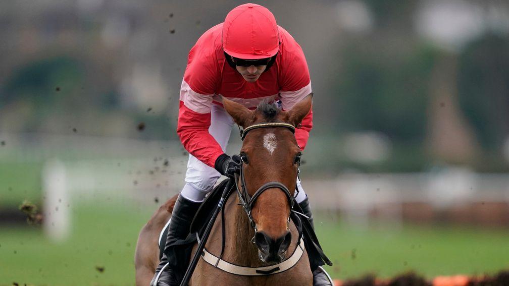 Laurina breezes clear under Ruby Walsh