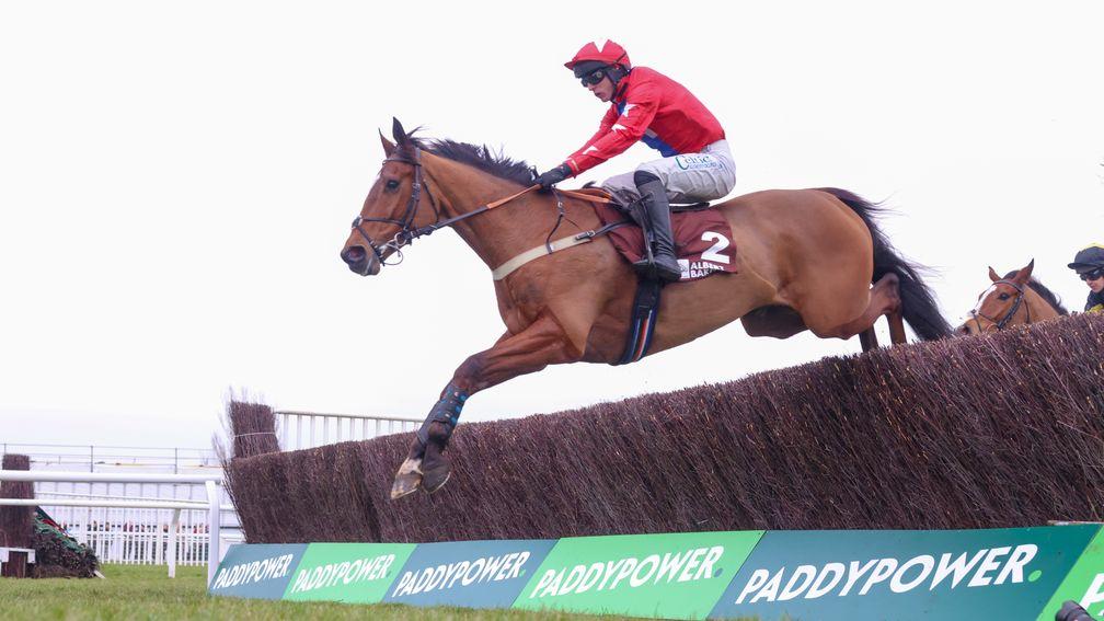 Editeur Du Gite: triumphed over Edwardstone to win the Clarence House Chase