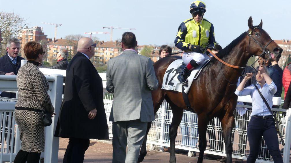 Alexis Badel and Surrey Thunder are welcomed back to the Saint-Cloud enclosure by members of the Surrey Racing Club