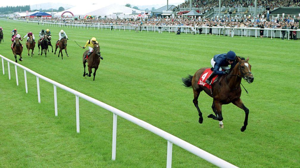Galileo storms clear in the 2001 Irish Derby