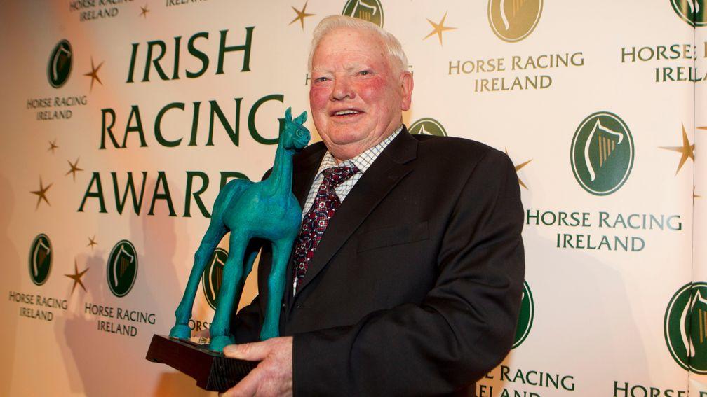 Peter Casey receives the outstanding achievement award from the HRI in 2012