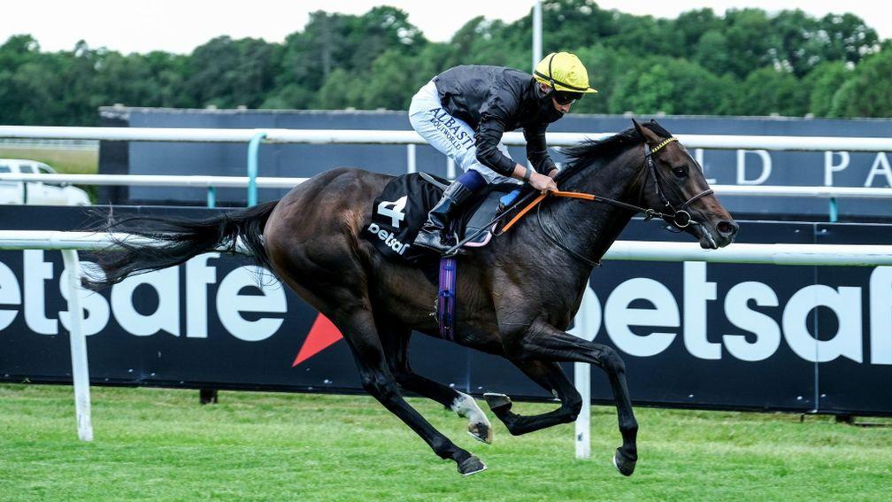 English King: has the assistance of Frankie Dettori at Epsom
