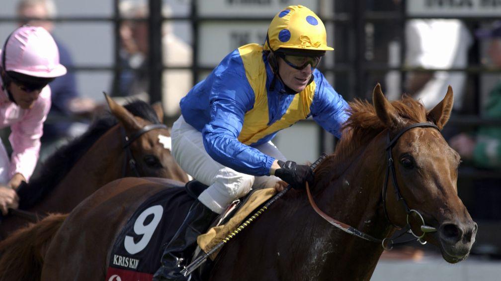 Kris Kin: the Saeed Suhail colourbearer wins the 2003 Derby
