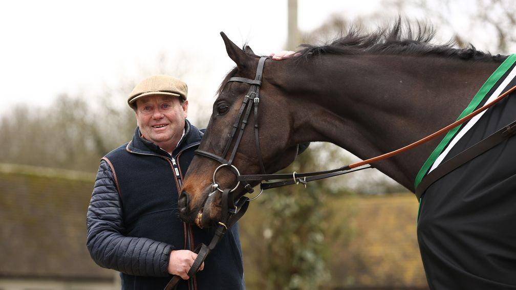 LAMBOURN, ENGLAND - FEBRUARY 21: Trainer Nicky Henderson parades Shishkin during a Nicky Henderson Stable Visit at Seven Barrows on February 21, 2022 in Lambourn, England. (Photo by Ryan Pierse/Getty Images)