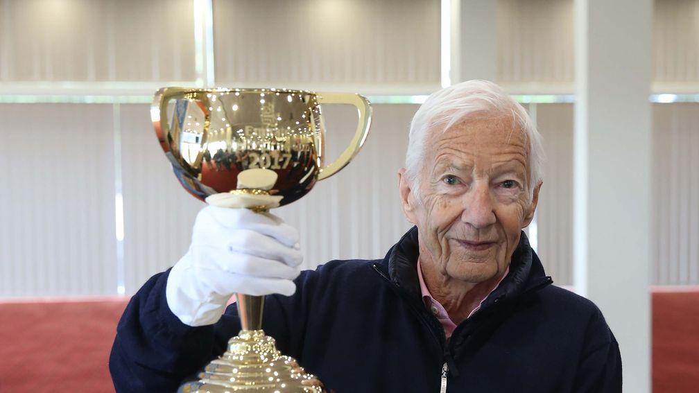 Lester Piggott: hoping to be out of hospital by the end of the week