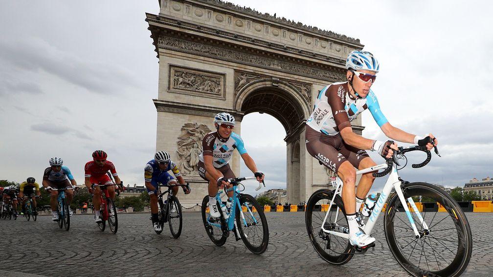 Romain Bardet could find himself riding into Paris at the head of the peloton this year