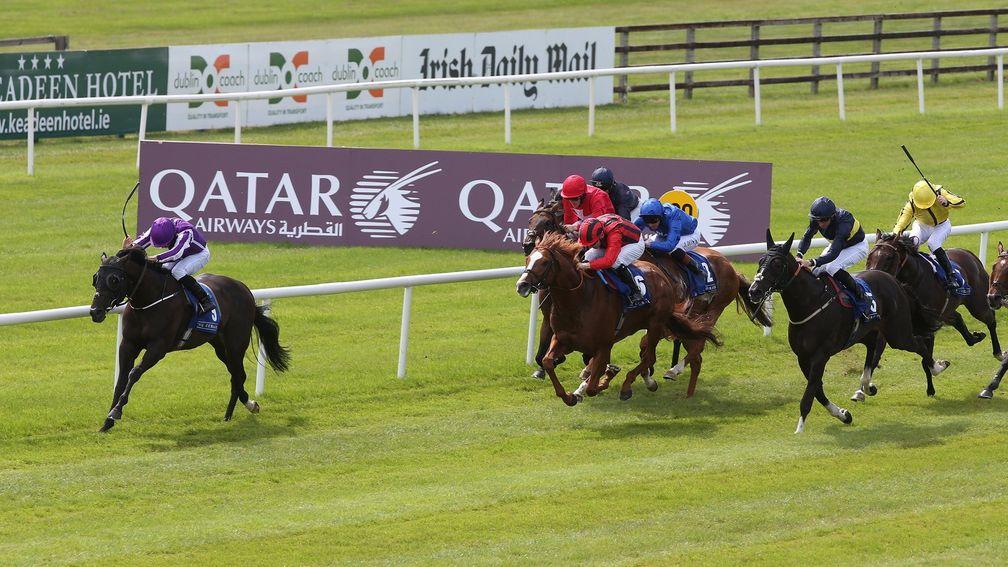 Spirit Of Valor powers clear in the Minstrel Stakes
