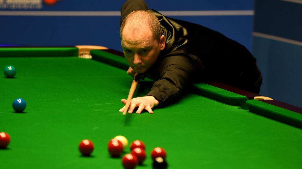 Graeme Dott looks to have taken his A-game to York's Barbican Centre