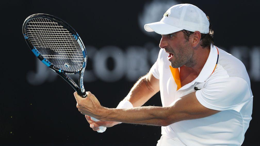Julien Benneteau remains a fine match-player in Grand Slams and could surprise younger opponent Jan-Lennard Struff