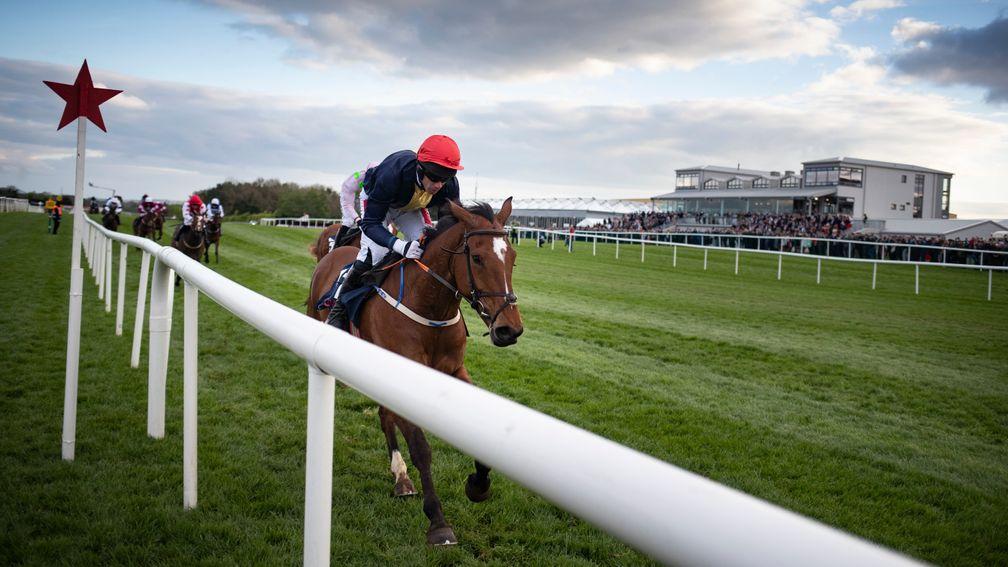 Longhouse Poet: to be aimed at the Irish Grand National rather than the festival
