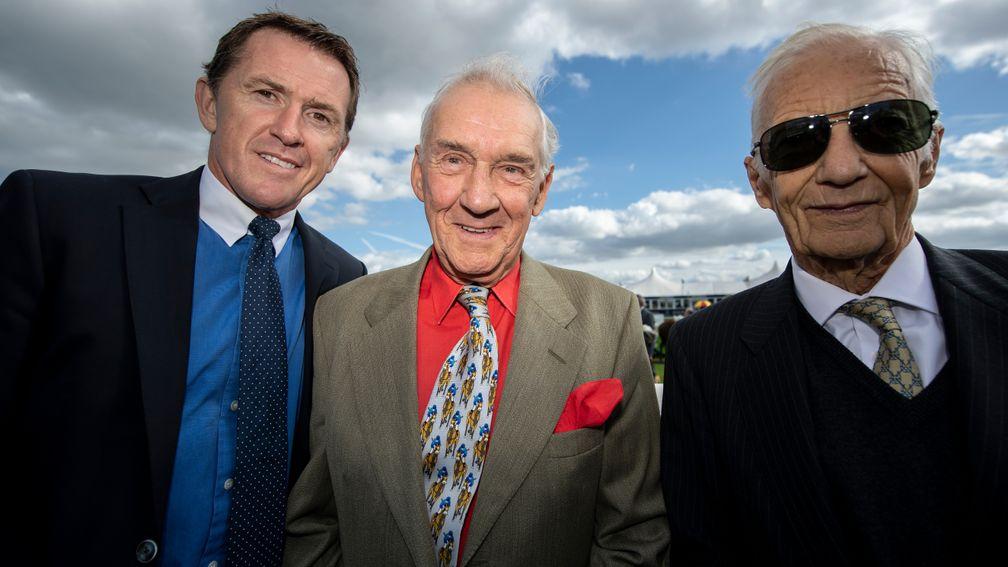 Sir Anthony McCoy (left) and Lester Piggott (right) join Jack Berry for the Leger Legends race at Doncaster