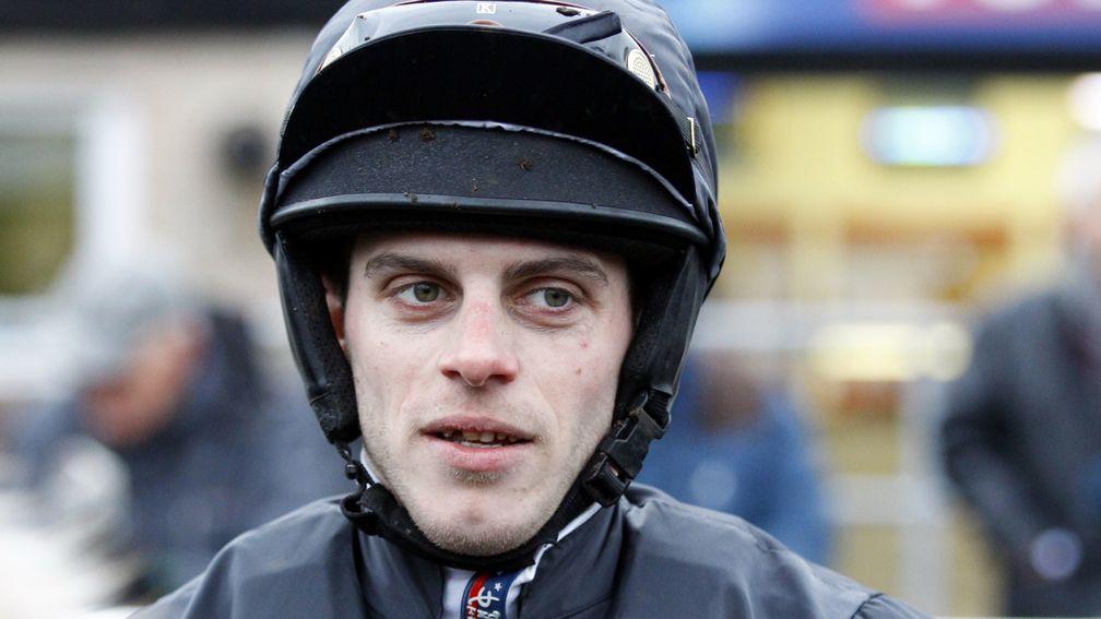 Maxime Tissier voluntarily relinquished his licence in advance if a disciplinary hearing into the placing of 15 bets on races in Britain and France