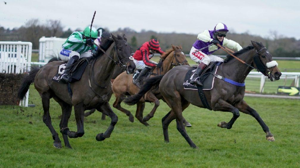Adrimel (right) clears the last en-route to victory at Warwick