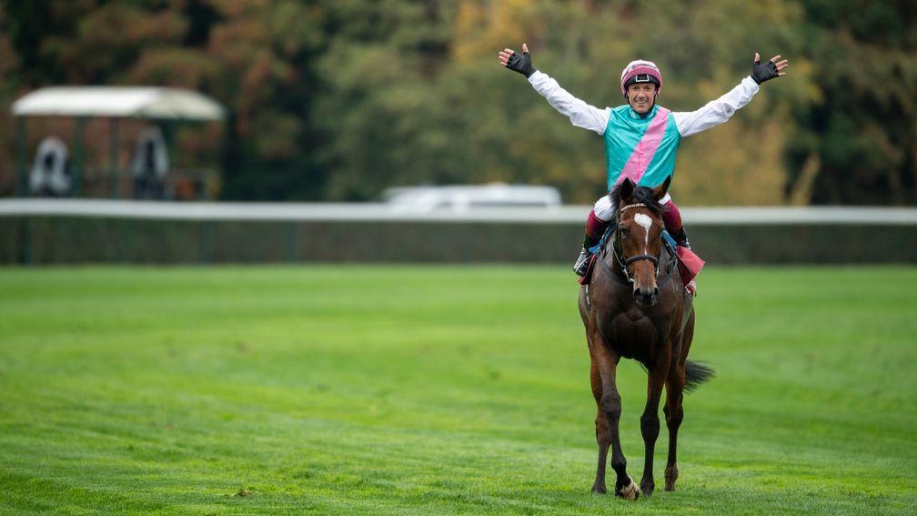Enable and Frankie Dettori after their second Arc success in 2018