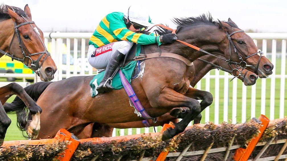 Unowhatimeanharry bids for a second Long Walk Hurdle at Ascot