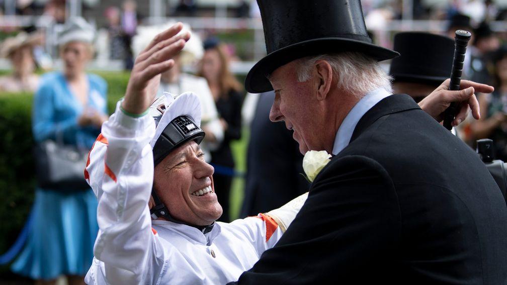 Martyn Meade embraces Frankie Dettori after Advertise's Commonwealth Cup success