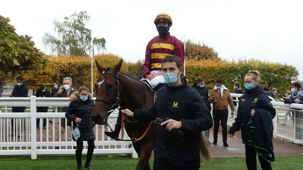 Gear Up and James Doyle made all to score in the Group 1 Criterium de Saint-Cloud