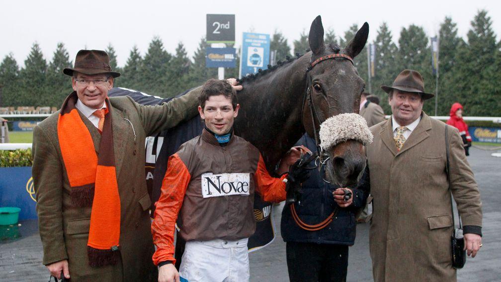 Long Run with Nicky Henderson and Robert and Sam Waley-Cohen after victory in the 2012 King George