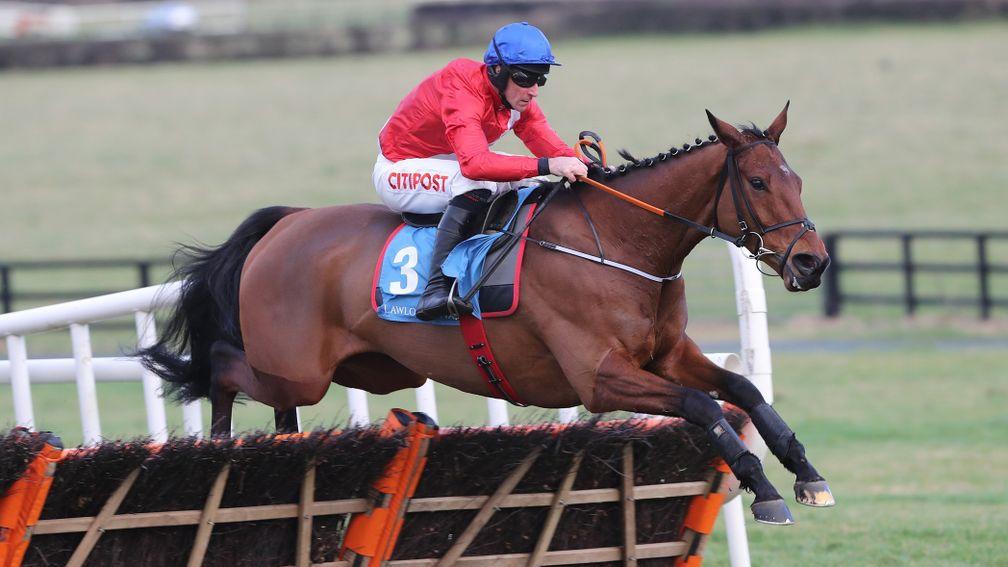 Who will follow in Envoi Allen's footsteps at Naas on Sunday?