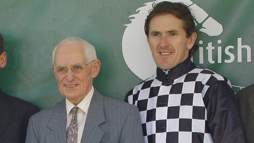 Stan Mellor alongside Sir Anthony McCoy when both received Legends of the Saddle awards at Sandown in 2009