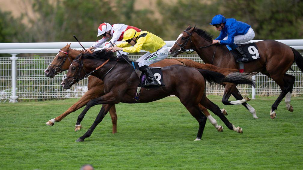 Marbaan (Jamie Spencer,nearest) beats Holloway Boy in the Vintage StakesGoodwood 26.7.22 Pic: Edward Whitaker