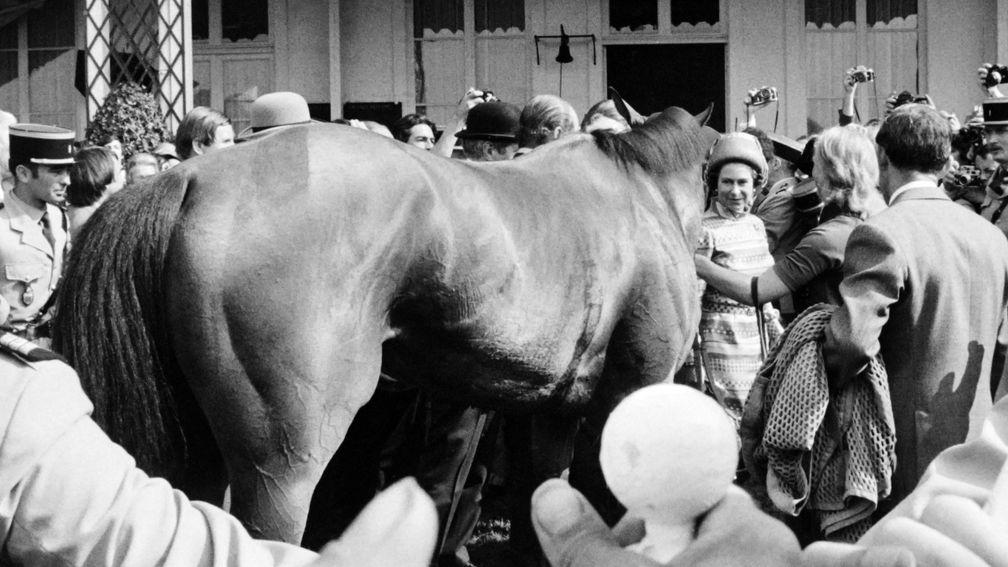 The Queen with Highclere at Chantilly after the 1974 Prix de Diane