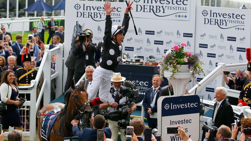 Frankie Dettori performs a flying dismount from Anapurna