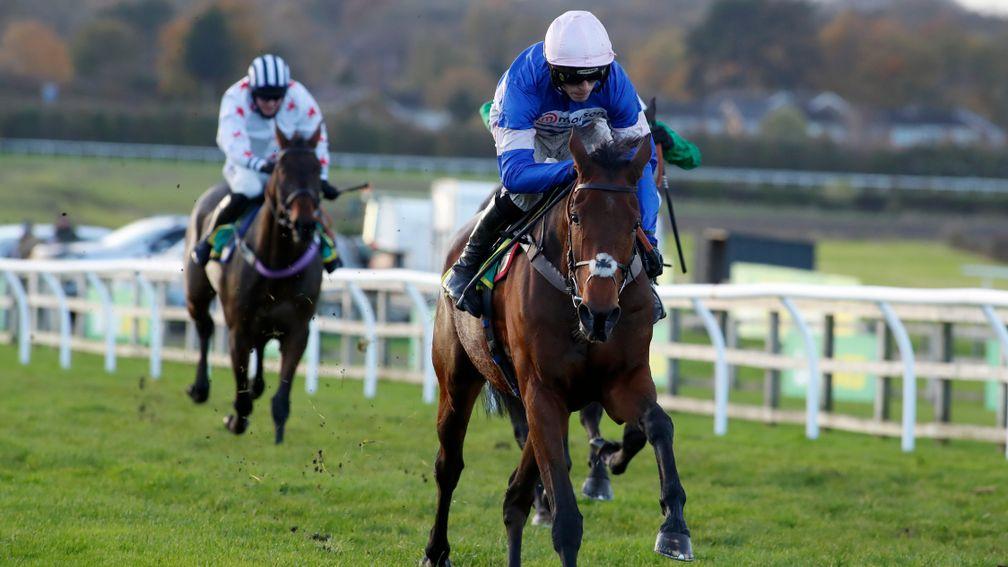 One-way traffic: Cyrname breezes to Charlie Hall success