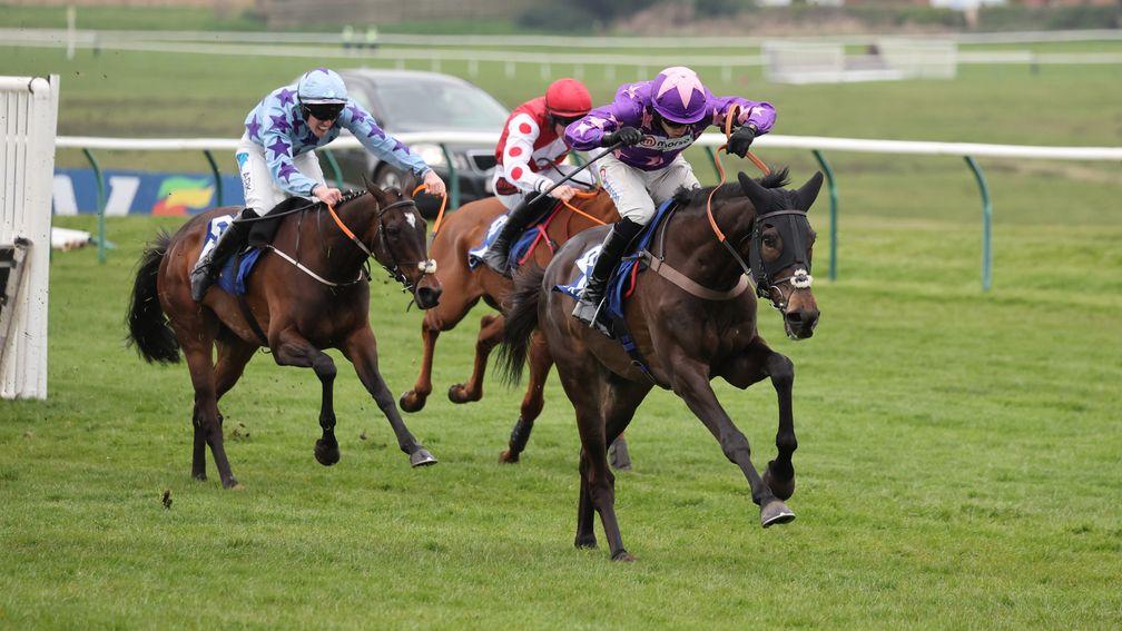  Harry Cobden judged things perfectly on Rubaud (purple)
