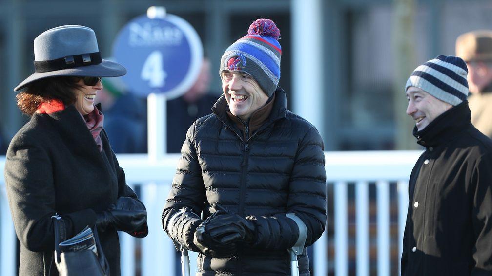 Friends and colleagues: David Casey (right) and Ruby Walsh share a laugh with Jackie Mullins at Naas in January 2018