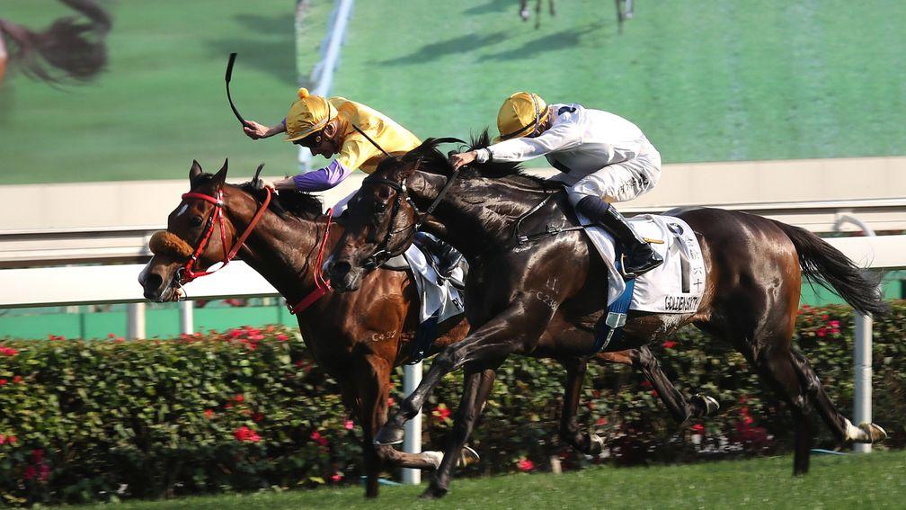 Trademark performance: Golden Sixty lunges late to collar Playa Del Puente in last year's Hong Kong Derby