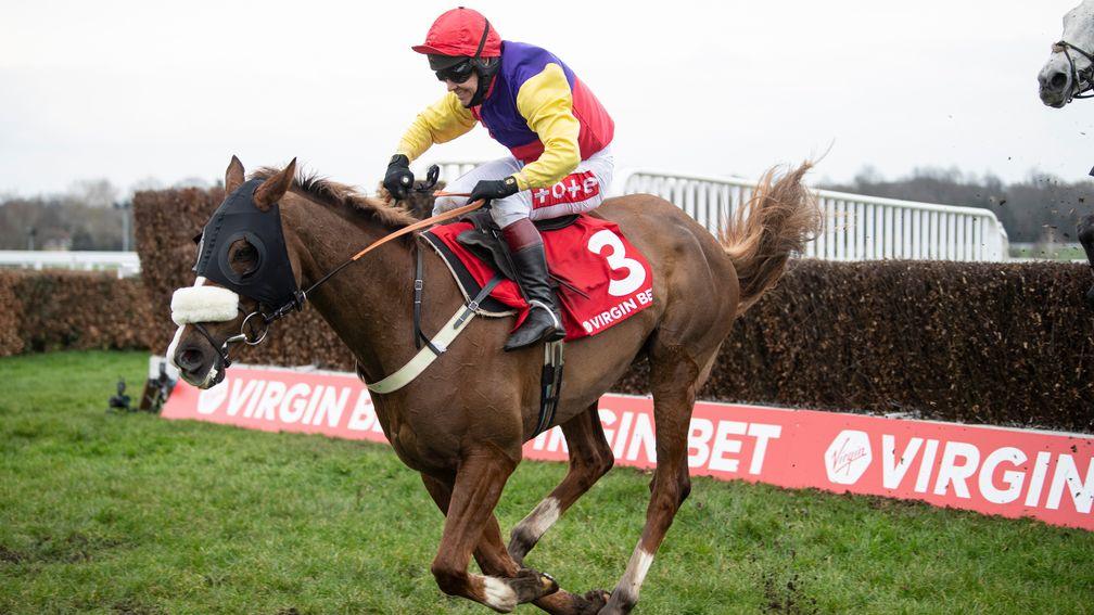 Native River (Richard Johnson) jumps the last fence and beats Bristol de Mai in the Cotswold ChaseSandown 6.2.21 Pic: Edward Whitaker/Racing Post
