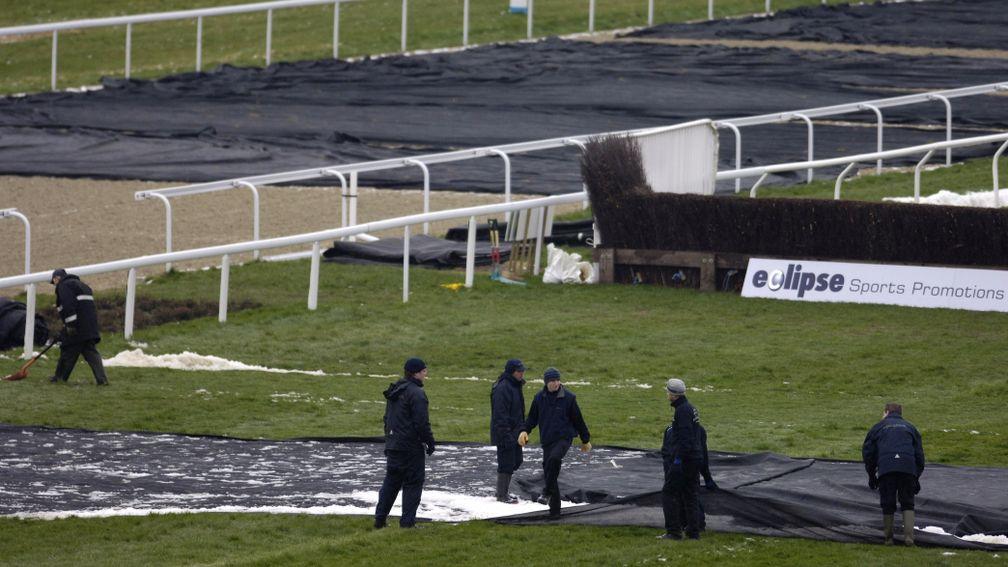 Frost covers at Kempton, where clerk of the course Barney Clifford doesn't anticipate any problems for racing on Saturday