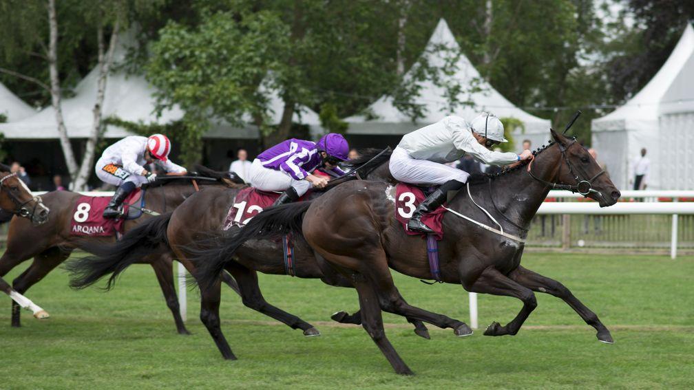 Cardsharp beats US Navy Flag in the July Stakes at Newmarket - the Ballydoyle horse is 3lb better off this time