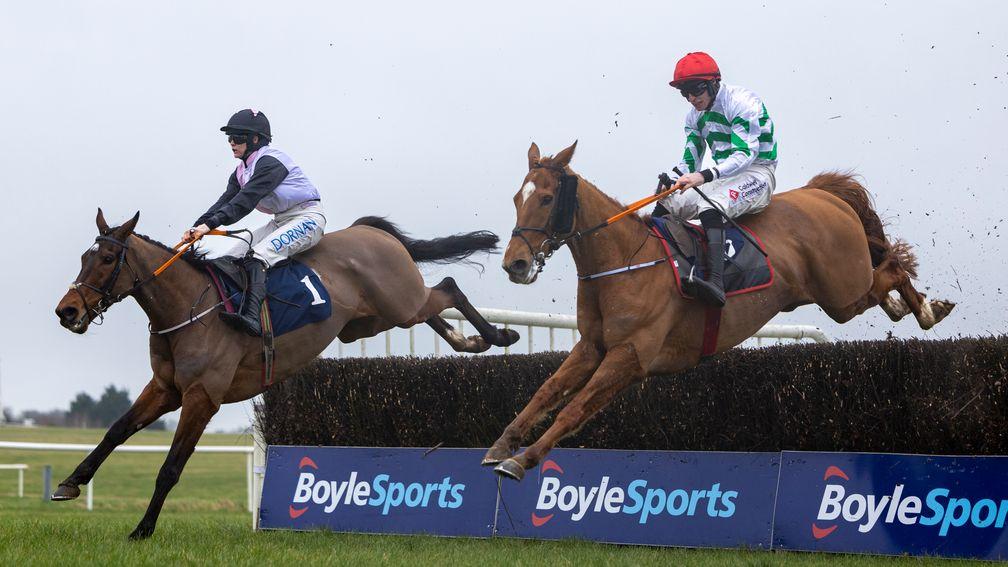 Zanahiyr (Jack Kennedy, right) winning the 2m beginners chase from Aspire Tower. Thurles. Photo: Patrick McCann/Racing Post 13.02.2024