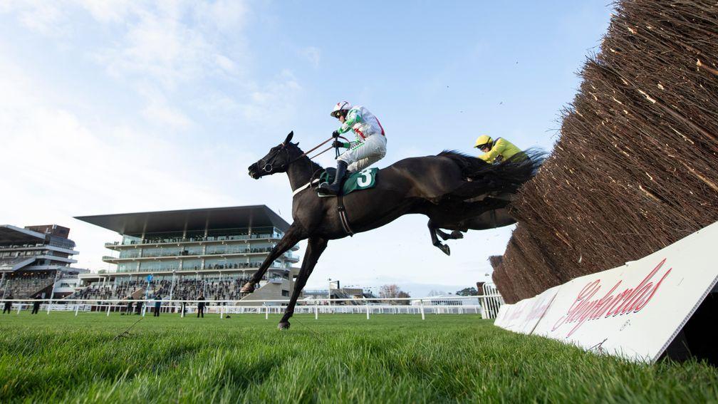 Mister Fisher (Nico de Boinville) jumps the last fence and beats Kalashnikov in the Peterborough ChaseCheltenham 11.12.20 Pic: Edward Whitaker/Racing Post