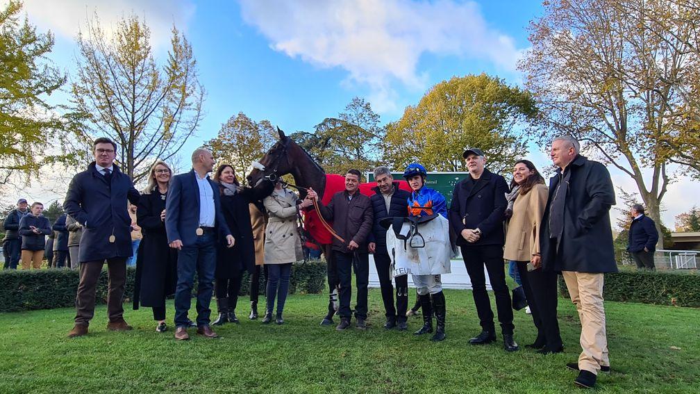 Theleme flanked by jubilant members of the Gordon family after his success in the Grade 1 Prix Renaud du Vivier at Auteuil