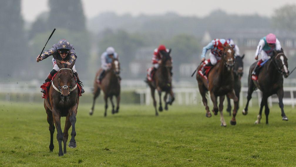 Magic Circle and Fran Berry storm clear of their rivals in the Henry II Stakes