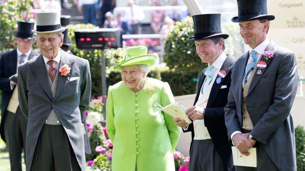ASCOT, ENGLAND - JUNE 20:  Prince Philip, Duke of Edinburgh, Queen Elizabeth II, John Warren and Johnny Weatherby attend day 1 of  Royal Ascot 2017 at Ascot Racecourse on June 20, 2017 in Ascot, England.  (Photo by John Phillips/Getty Images for Ascot Rac