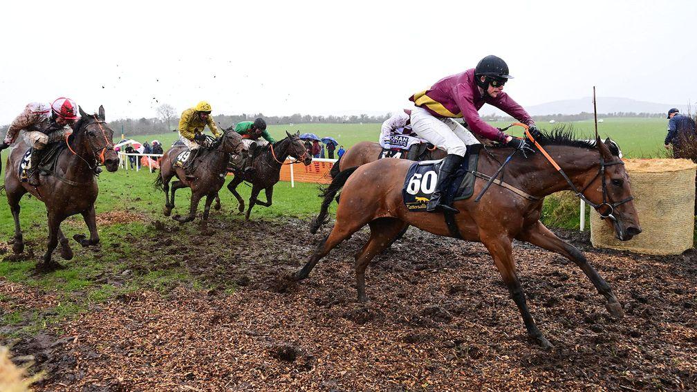 L'Evangeliste and James Murphy on their way to victory in the 4-y-o maiden at Quakerstown